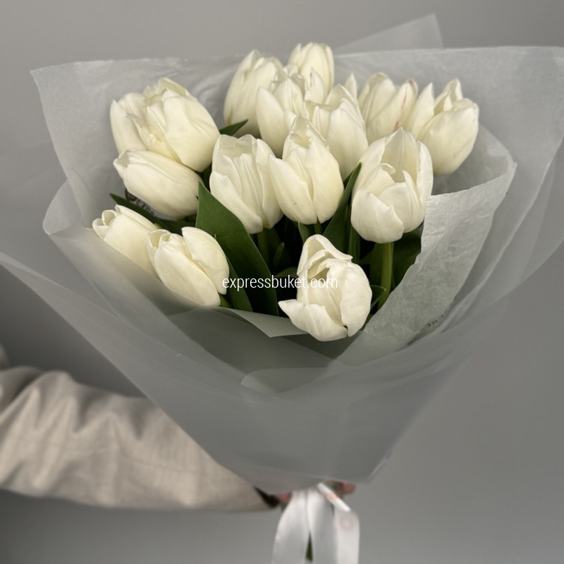 Венера в цветах